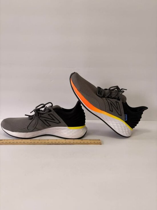 ? New Balance Fresh Foam Roav Sneakers – Men’s Size 7 – Gray Neon Running Shoes main image 5